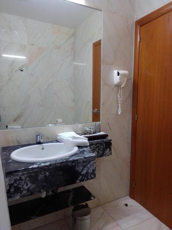 Hotel Acez Вендаш-Новаш Екстер'єр фото